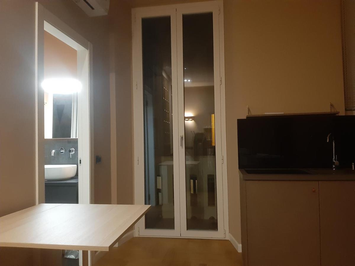 Catenica Milano Exterior foto