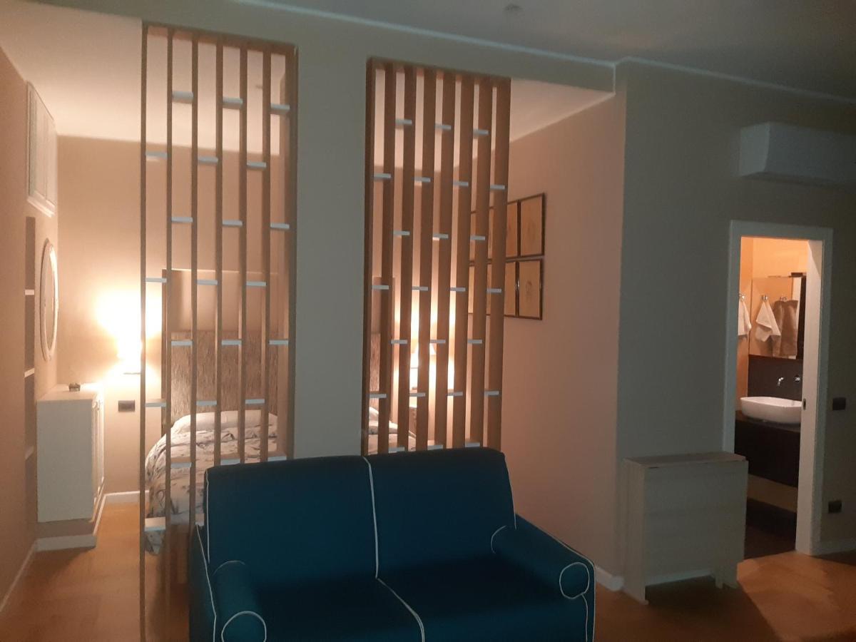 Catenica Milano Exterior foto